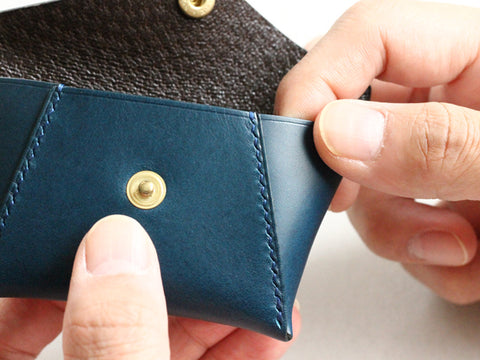 Hand-sewn coin case “Hold” 手縫い小銭入れ